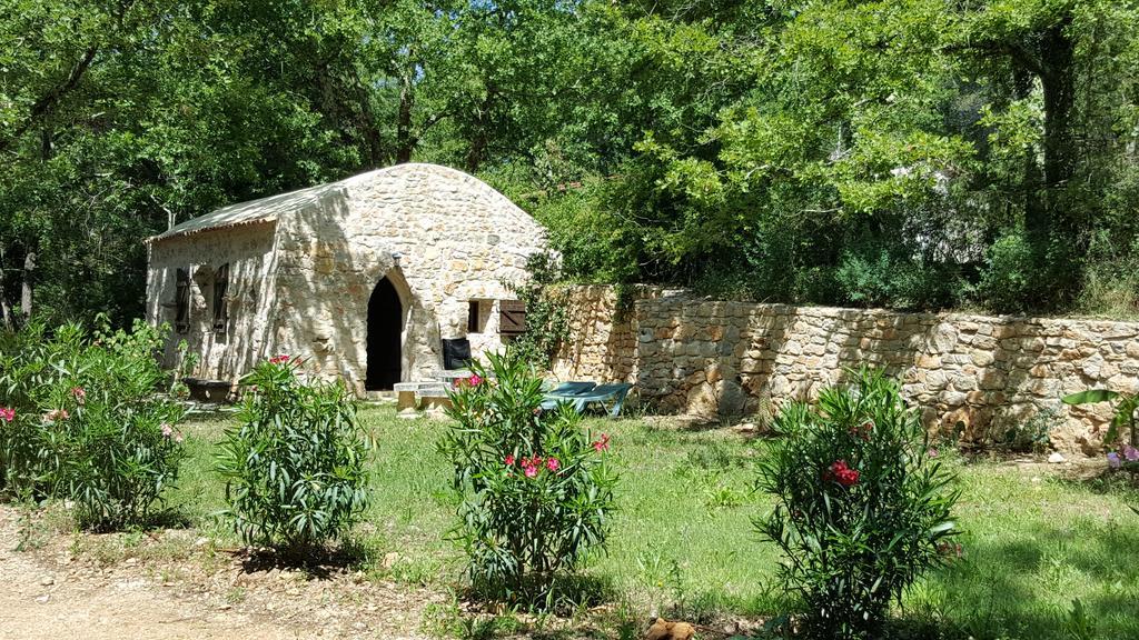 Le Donjon Des Combes Et Son Spa Fayence Dış mekan fotoğraf